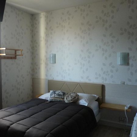 Les Chambres De La Gare Noyers-sur-Cher Buitenkant foto