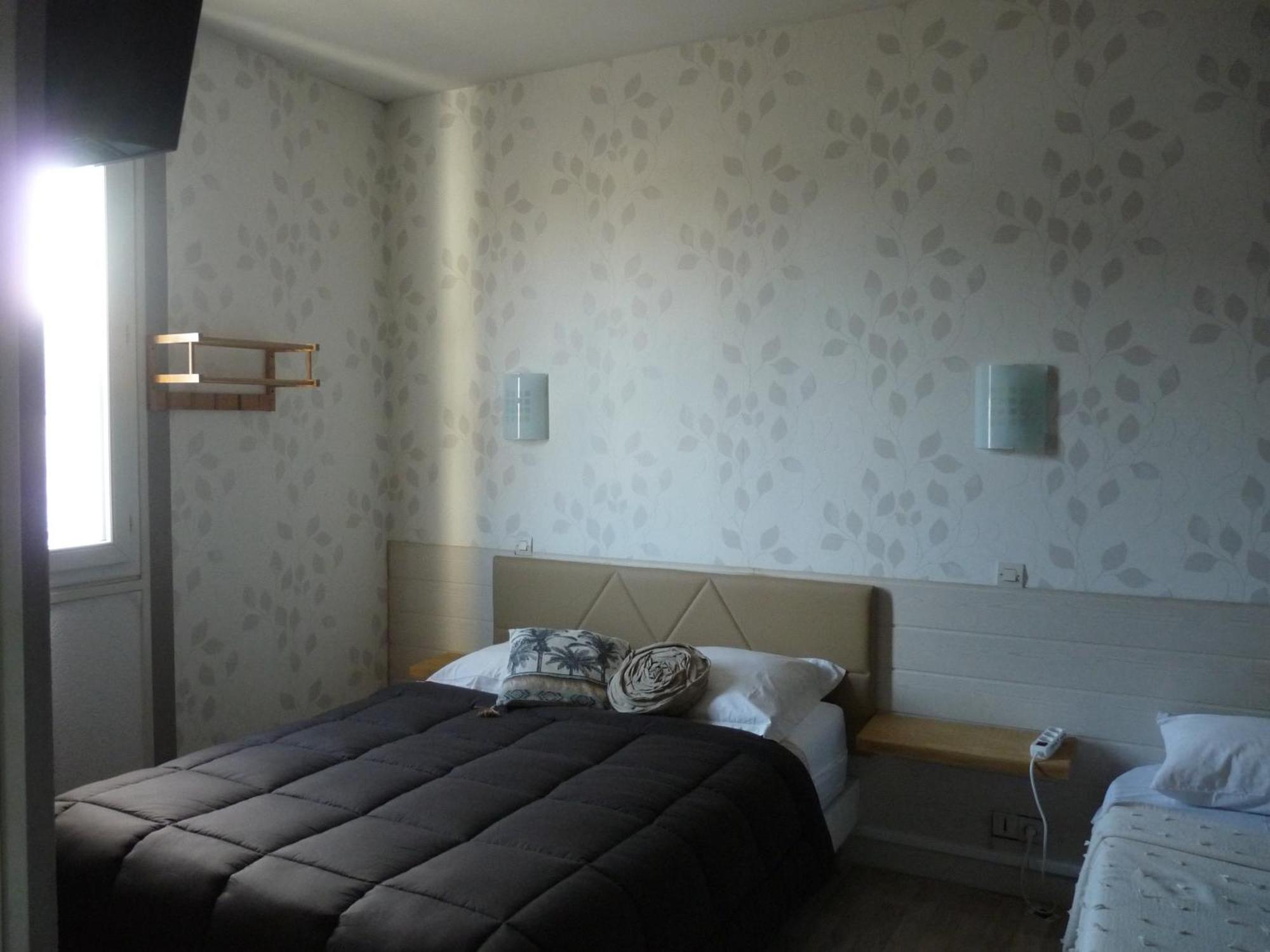 Les Chambres De La Gare Noyers-sur-Cher Buitenkant foto